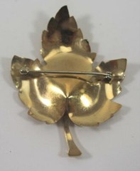 Vintage Brushed Gold Tone Maple Leaf Pin Brooch