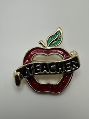 Vintage Gold Tone Enamel Apple Teacher Brooch Pin Size: 5cm x 4.5cm BB3