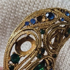 Vintage Unsigned La Roco Paisley Crescent Moon Brooch Gold Tone REPAIR AS-IS