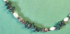 Vintage MALACHITE & MOTHER OF PEARL STONES Beaded Choker Necklace in Silver Tone
