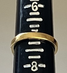LADY REMINGTON BLUE AUSTRIAN CRYSTAL GOLD TONE VINTAGE RING SIZE 7
