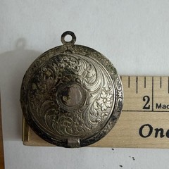 Antique Locket Floral Engrave Photo Pendant 1-3/4 Inch 14g German Silver