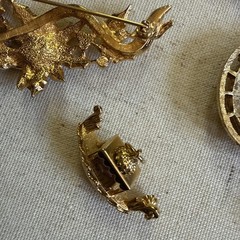 Vintage Style Jewelry Lot Gold Tone Brooch Earrings Charms Watch Mixed