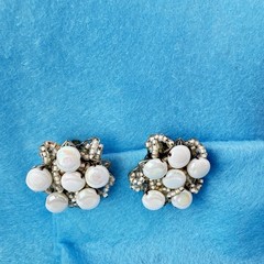 Alice Caviness VTG Clip On Earrings Faux Pearl Rhinestone Cluster Signed
