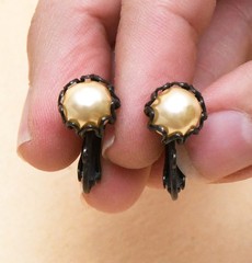 1 PAIR Vintage Miriam Haskell SIGNED Matte Black Clip On Earring Findings Parts