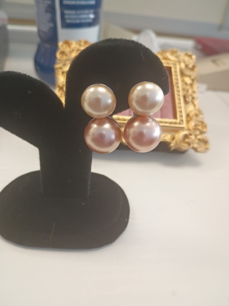 VINTAGE Erwin Pearl Earrings 12mm & 14mm Ivory & Blush Pearls Clip-On Gorgeous!