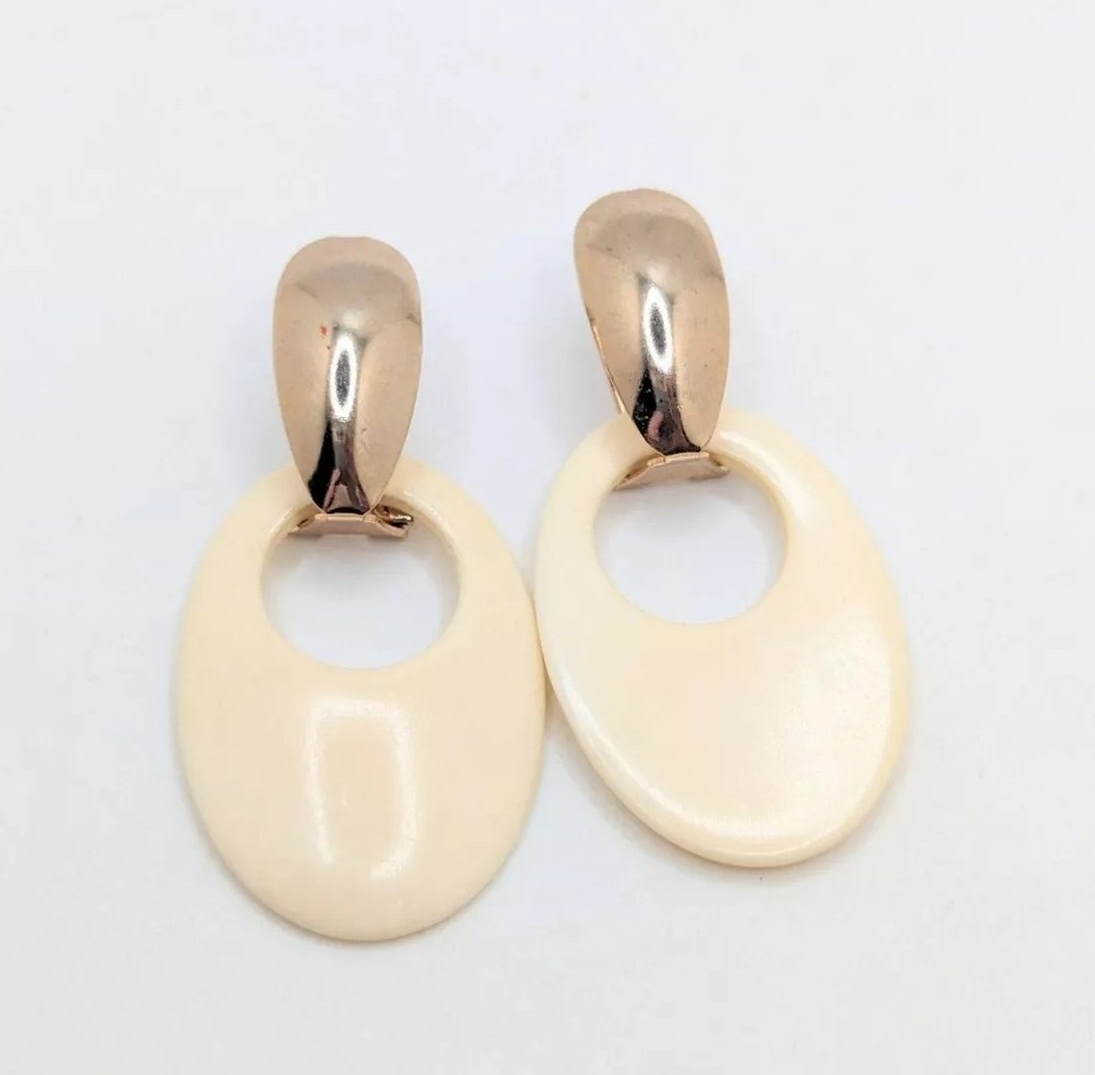Vintage Dangle Drop Cream Gold Tone Stud Pierced Earrings Biege Gift For Her