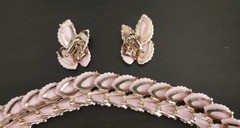 Vintage 1950s Pink Thermoset Leaf Choker Necklace & Clip-on Earrings Set MCM