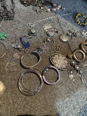 Huge Lot Vtg RHINE / CRYSTAL Gem Jewelry WEAR Repair ARTS & Crafts