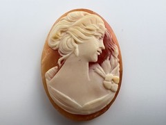 Vintage Loose Hand Carved Shell Cameo Woman w Torch 1 1/8 Inch x 7/8 Inch 5.1g