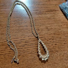 Monet gold tone pendant necklace