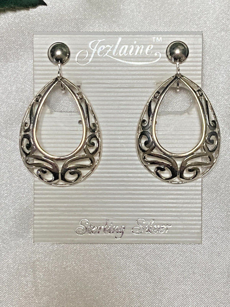 Vintage Jezlaine Fine Sterling Silver Ornate Filgree Scroll Clip Earrings