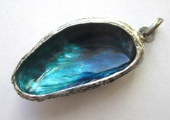 1-15/16in LARGE VINTAGE STERLING SILVER ENAMEL ABALONE CLAM SEA SHELL PENDANT