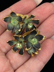 Vintage Enameled Uranium Made In Austria Brooch And Earrings Set