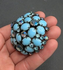 Vintage Unsigned Domed Milk Blue AB Rhinestone Flower Prong Cluster Pin Brooch