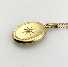 Vintage Winard Gold Filled Oval Locket Star and Diamond Necklace 17 Inches