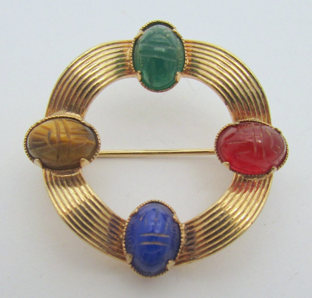 14K YELLOW GOLD FILLED BROOCH WREATH GEMSTONE SCARABS 5.7G 30MM