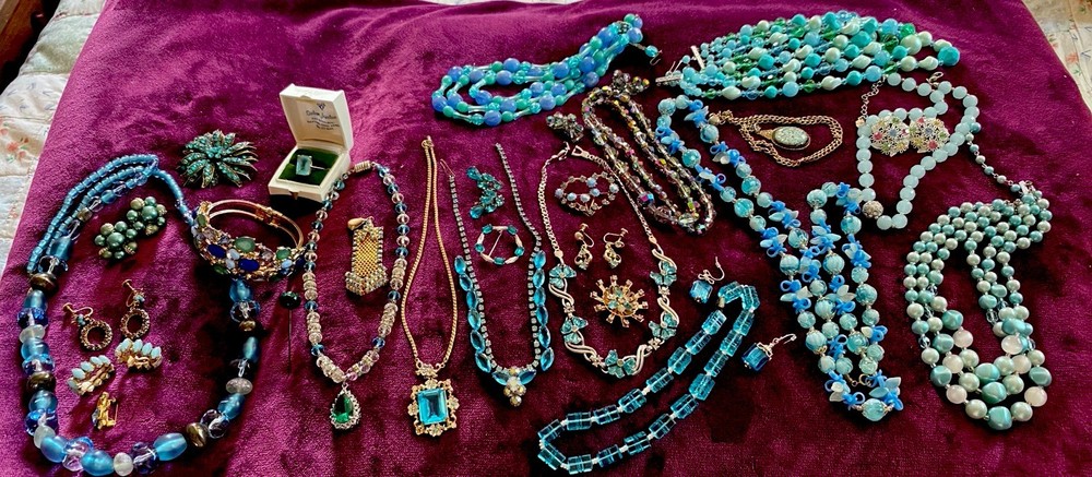 Vintage Jewelry Lot Signed In Signed