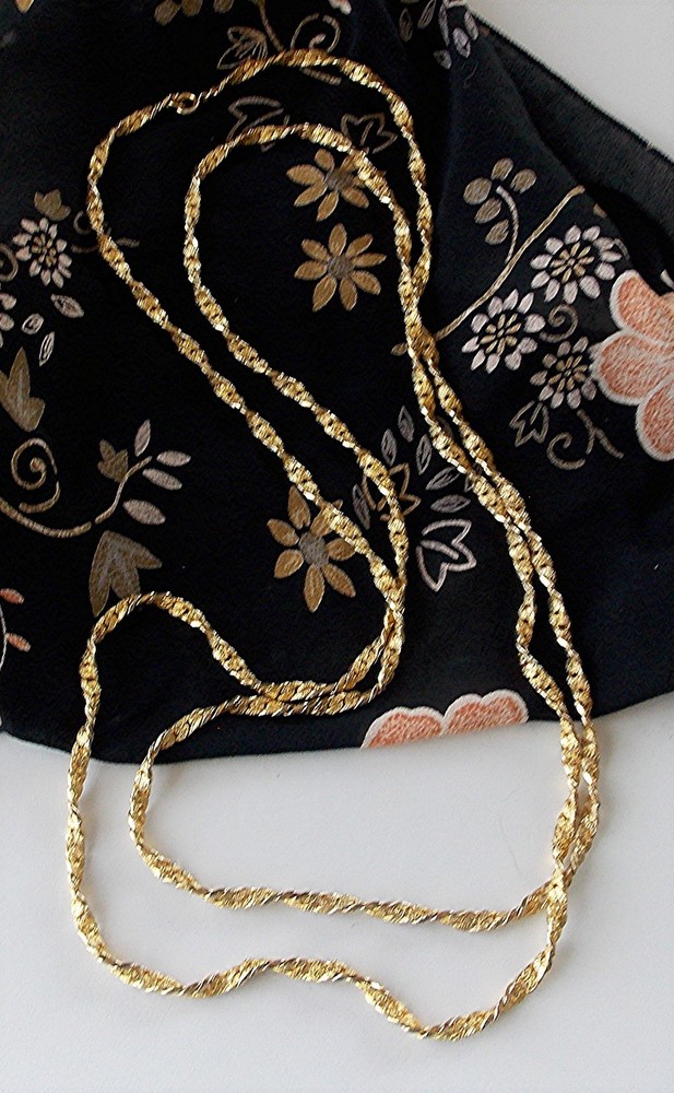 BEAUTIFUL VINTAGE GOLD PLATED TWISTED ROPE CHAIN 55″ SINGLE STRAND NECKLACE