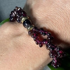 Vintage Bracelet Estate Fine Jewelry Red Almandine Garnet Pre-Owned Bead 6.5″