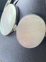Vintage Carved Oval Link Carved Mother Of Pearl 7-7.5″ Bracelet Toggle
