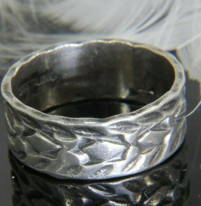Southwestern stamped 1/4″ vintage 0.925 Sterling Silver band Ring size 5