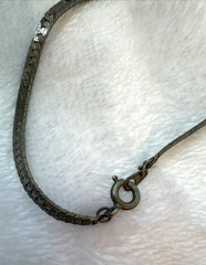 VTG Onyx glass black & silver herringbone chain 90s witchy goth amulet pendant