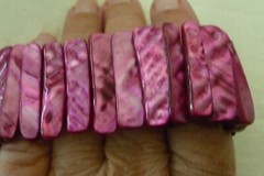HOT PINK MOP STRETCH 1 1/4″ W #195A VTG COSTUME BRACELET