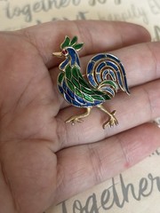 Trifari brooch Rooster Blue & Green Gold vintage 1950s-1960s Cute