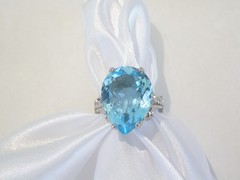 Vintage Sterling Silver 925 Large 13CT Natural Heated Blue Topaz Ring Size 7