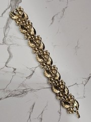 Vintage Crown TRIFARI Brushed Gold Faux Pearl Rhinestone Leaf Bracelet 7″