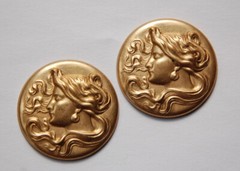 Vintage Raw Brass Woman Profile Stamping 30mm (2) mtl345