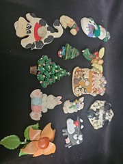 Wholesale Lot of 12 Brooch Pins Vintage to Modern Various Styles and Colors
