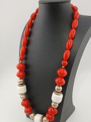 VINTAGE Silver tone red white lucite necklace CORDINATED clip earrings set