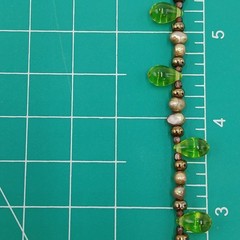 VTG 925 Green Teardrop Crystal and Pearl Bracelet 7in Sterling Silver 7g Toggle