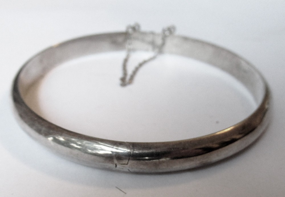STERLING HINGED BRACELET by FAS, 6 7/8 INCHES WEARABLE, 9 GRAMS, .32 INCH WIDE