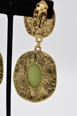 Vintage Cabochon Clip Earrings Antiqued Gold Burnt Rust Green Chunky 80s BinA13