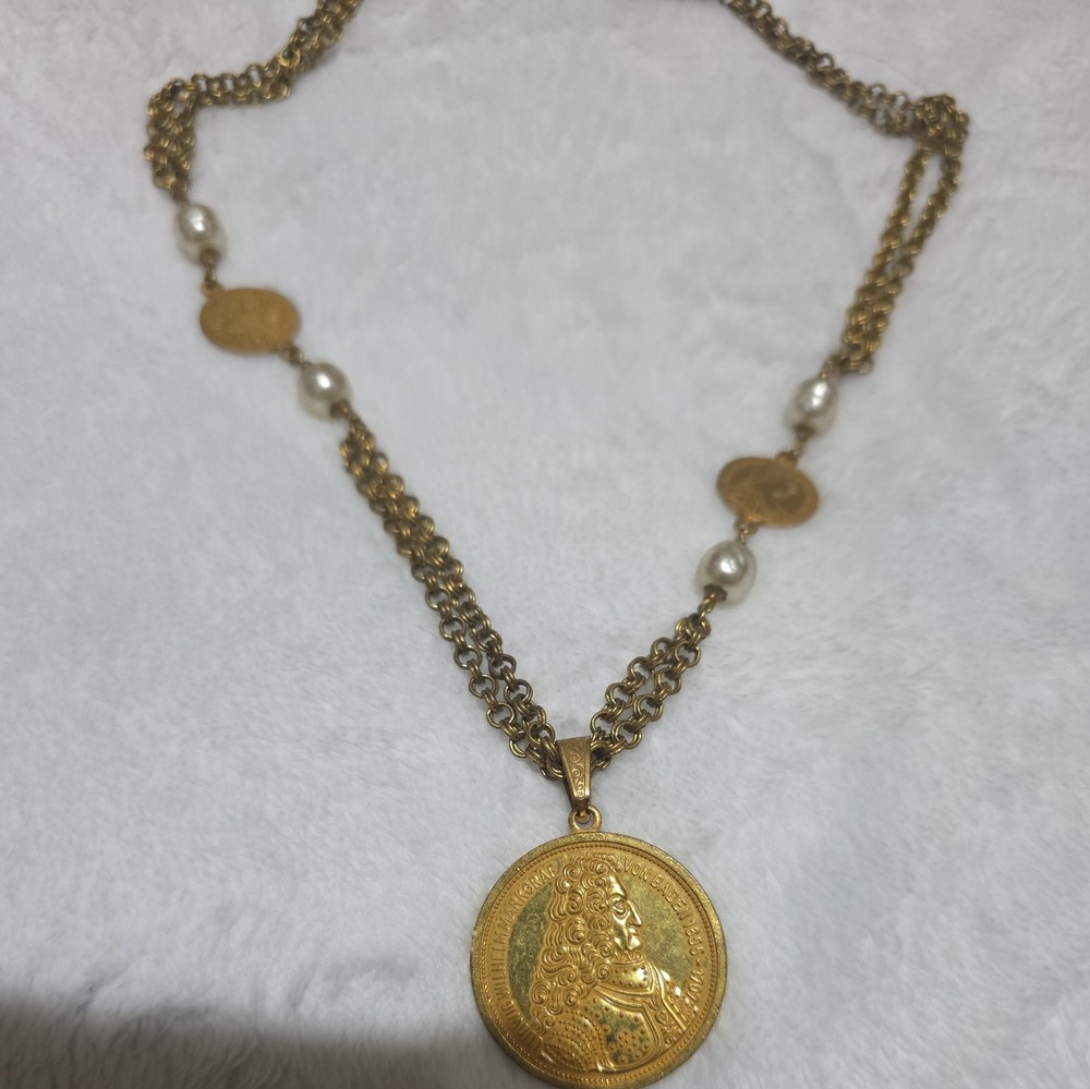 Vintage MIRIAM HASKELL Signed COIN Pendant Necklace LUDWIG WILHELM Gold-tone N29
