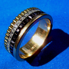 Original BOUCHERON DIAMOND Quatre Eternity Wedding Band Anniversary Ring 18K