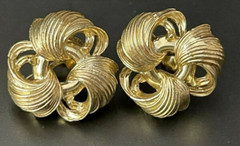 Vintage Lisner Gold tone Earrings Screw Backs Signed