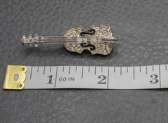 Vintage Pavé Crystal Rhinestone Enamel Violin Music Instrument Brooch Pin