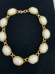 Vtg Runway MONET White Cabochan Choker Necklace Statement 15.5″