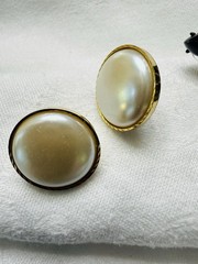 Vintage Jewelry Lot Brooch Earrings Necklaces 17 Pcs
