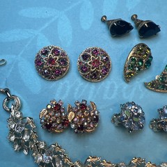 Lot 7 Pr Vintage Clip Earrings Lisner, Kramer, Weiss & Haskell & Lisner Necklace