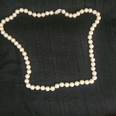 Vintage Monet 28″ Faux Pearls Necklace w/ Gold Clasp SIGNED Classy & Classic