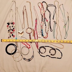 Y2K Vintage Costume Jewelry Lot – over 20 pieces 90s boho beach summer island