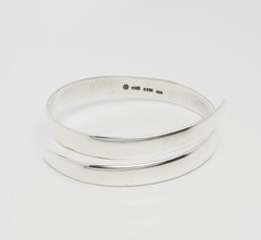 Elegant vintage sterling silver wrap style modernist bracelet MMA