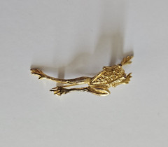 Les Bernard Sterling Gold Tone Brooch Pin Lot 2 x Frog 1 Bee Rhinestone Eyes