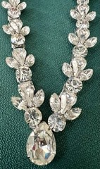 FABULOUS BRIGHT CRYSTALS RHINESTONES NECKLACE BY DESIGNER MARIE FERRA GORGEOUS