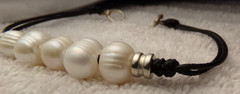 VTG STERLING SILVER 5 LARGE FRESHWATER PEARL BEAD BLACK CORD BRACELET 7.5″ MINT